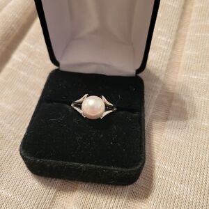 Pearl silver ring